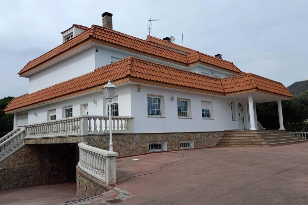 Vila La Casona Imperial Alpedrete Exteriér fotografie